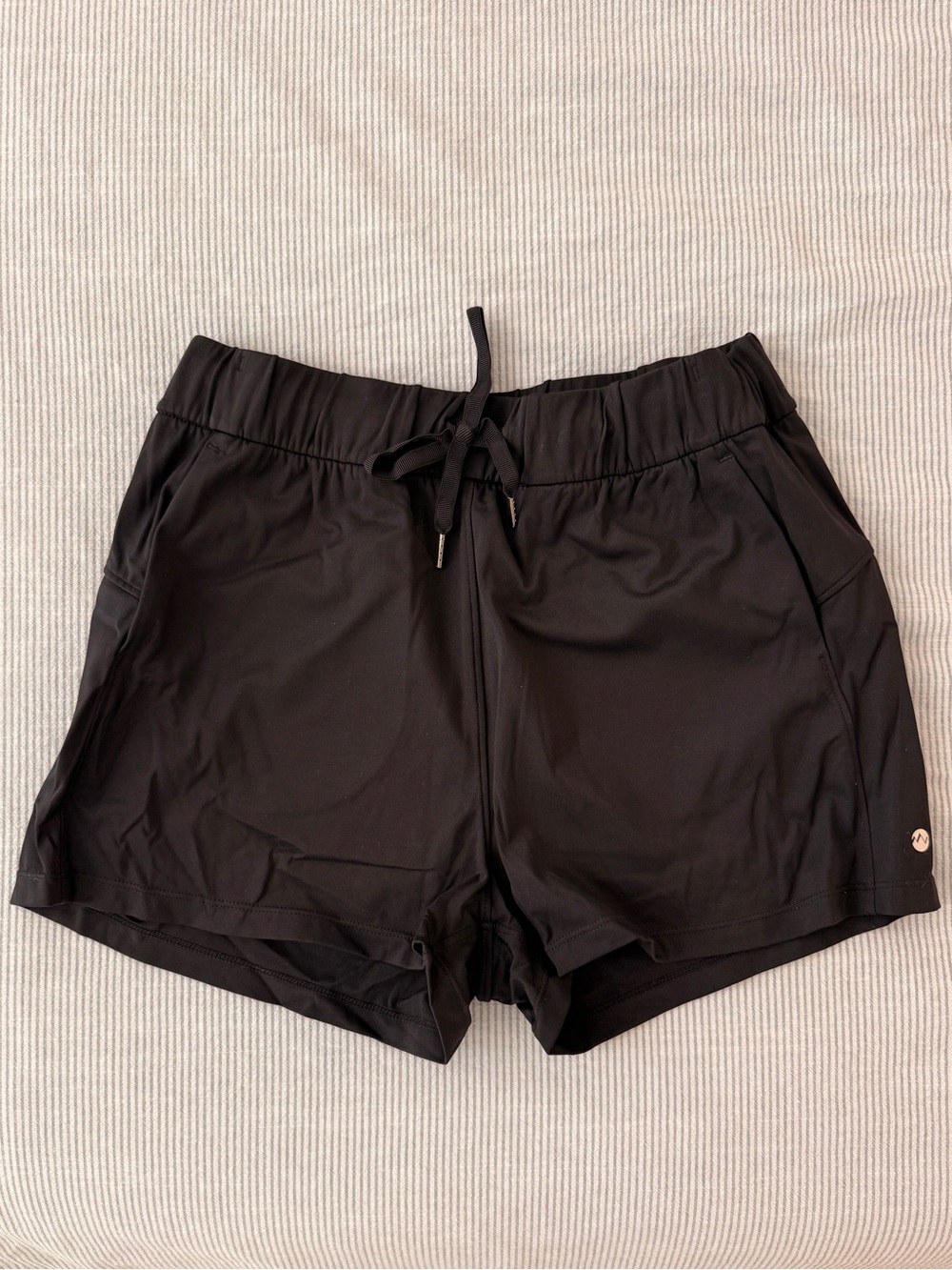 Black athletic dri-fit shorts, Size S